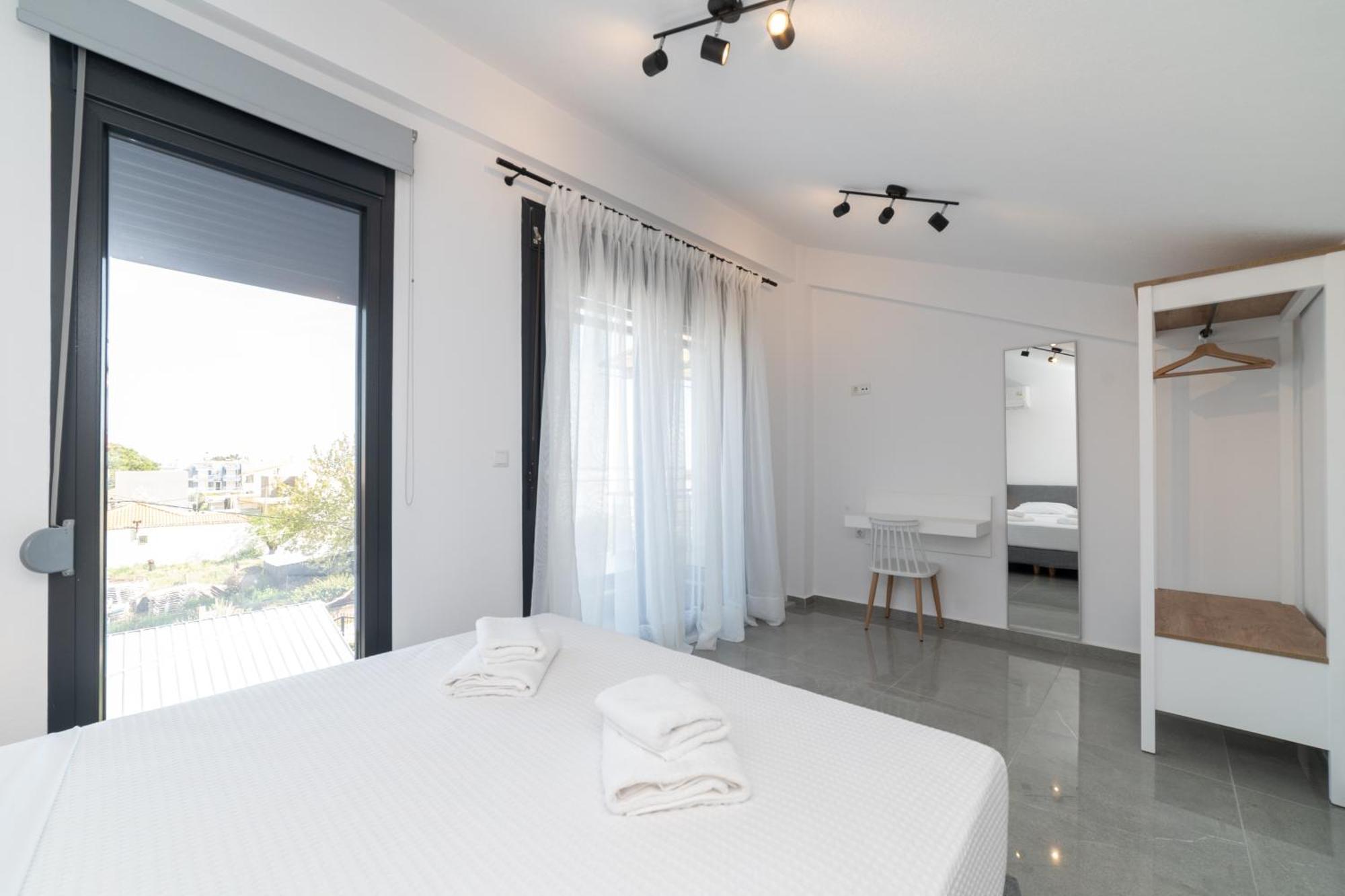 Kleoniki & Irida Residential Complexes Daire Ofrínion Dış mekan fotoğraf